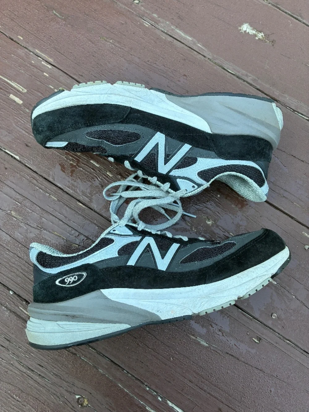 New Balance 990v6 black and grey — size 10 Wide (4E)